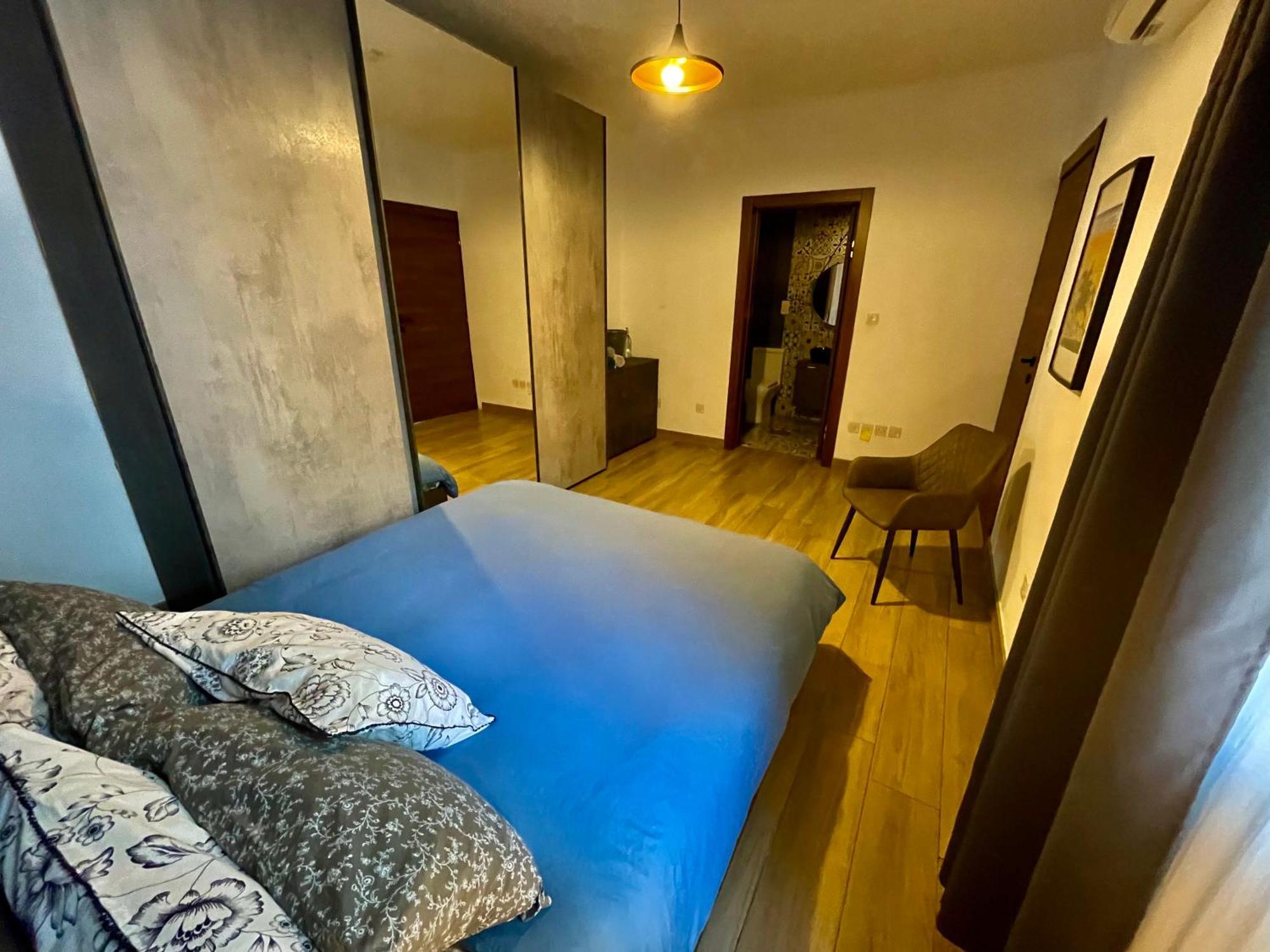 Airport Accommodation Bedroom With Your Own Private Bathroom Self Check In And Self Check Out Air-Condition Included Mqabba Экстерьер фото